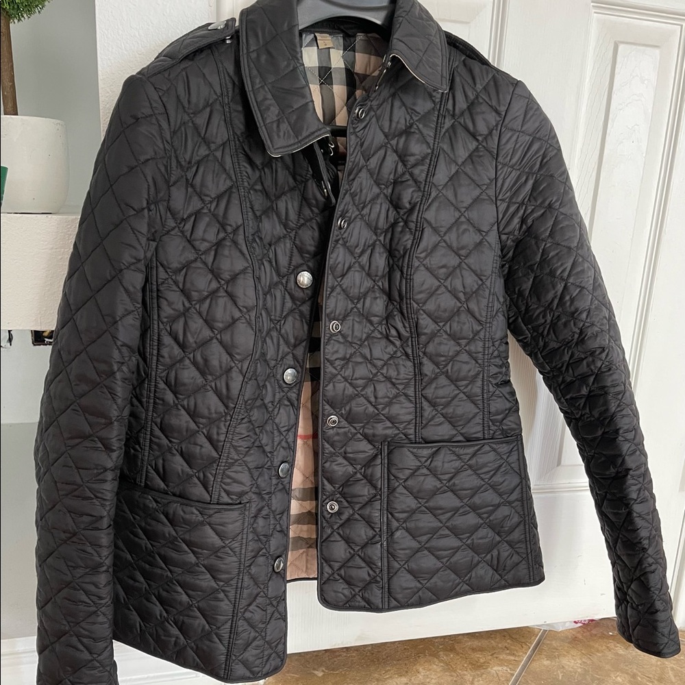 Burberry jacket quilted black size Large